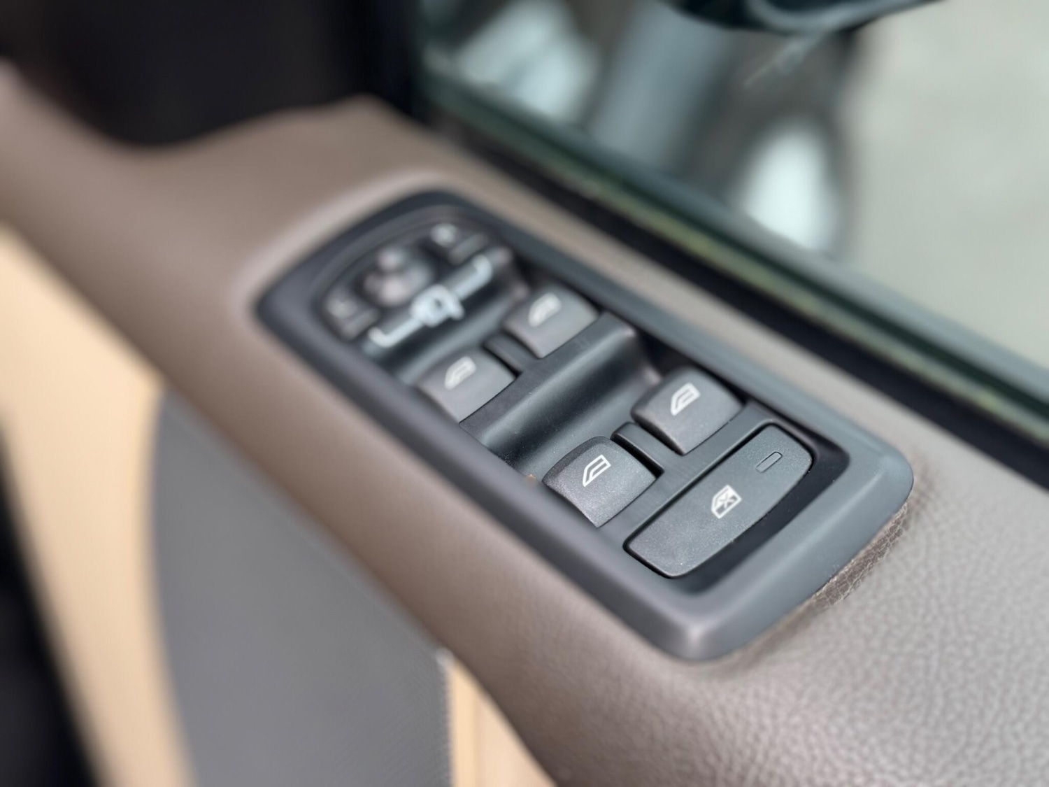 Used Land Rover Discovery 4 2012 for sale - 77456523: Photo 11