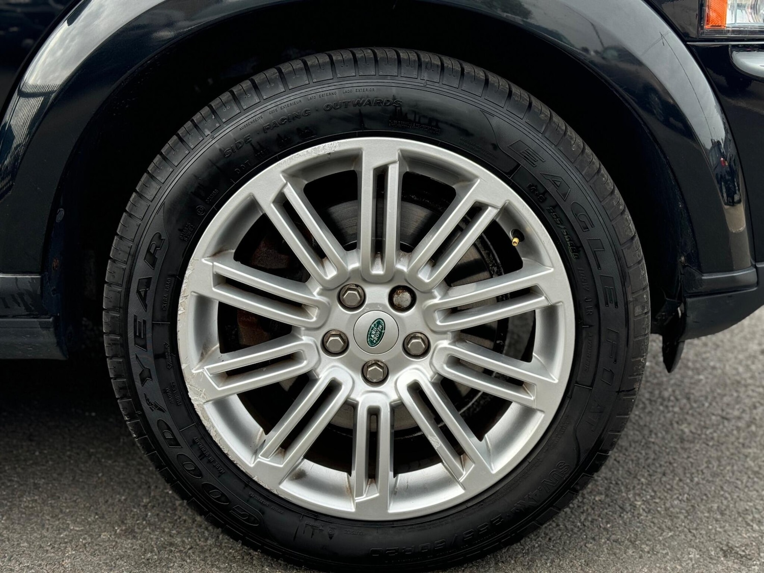 Used Land Rover Discovery 4 2012 for sale - 77456523: Photo 9