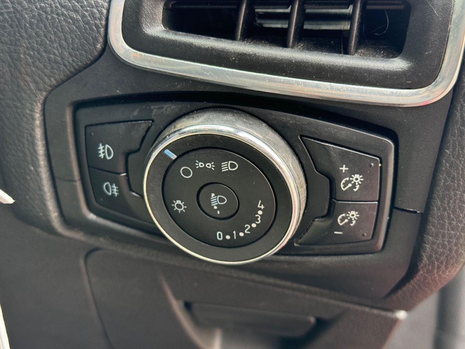 Used Ford Focus 2013 for sale - 76743518: Photo 10