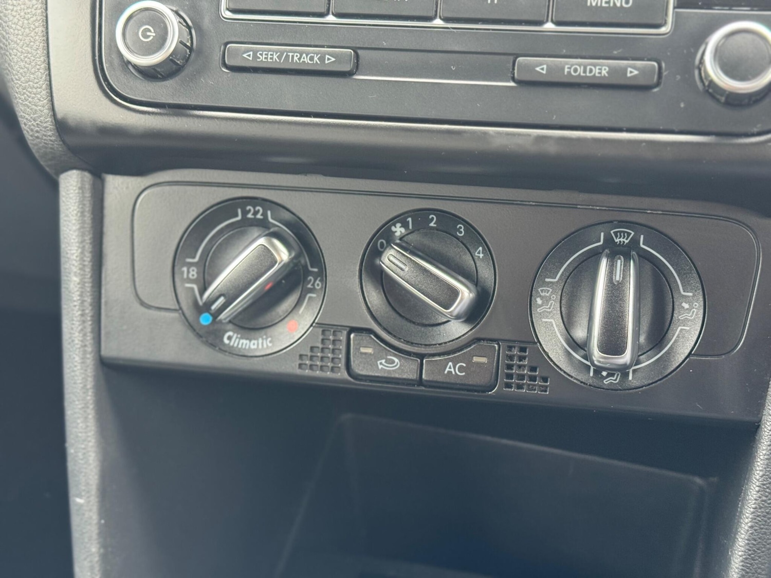 Used Volkswagen Polo 2010 for sale - 76549843: Photo 17