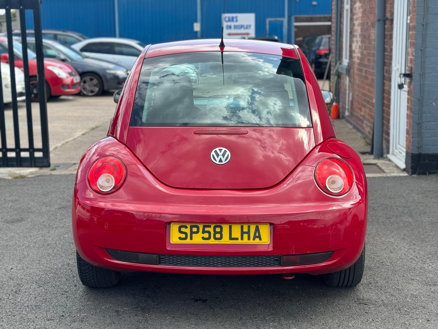 Used Volkswagen Beetle 2008 for sale - 76550772: Photo 5