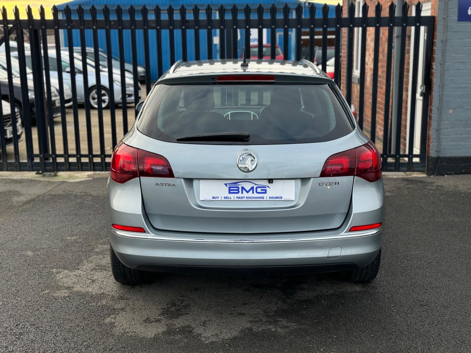 Used Vauxhall Astra 2012 for sale - 77255348: Photo 5