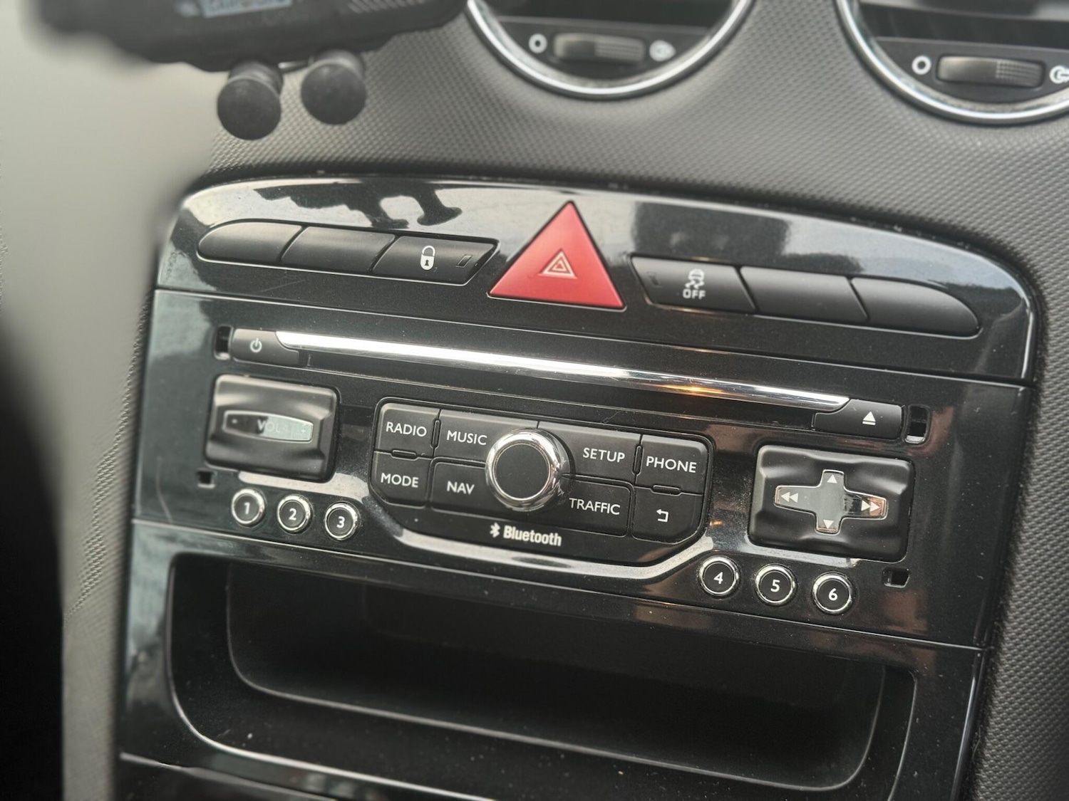 Used Peugeot 308 2013 for sale - 77549499: Photo 15