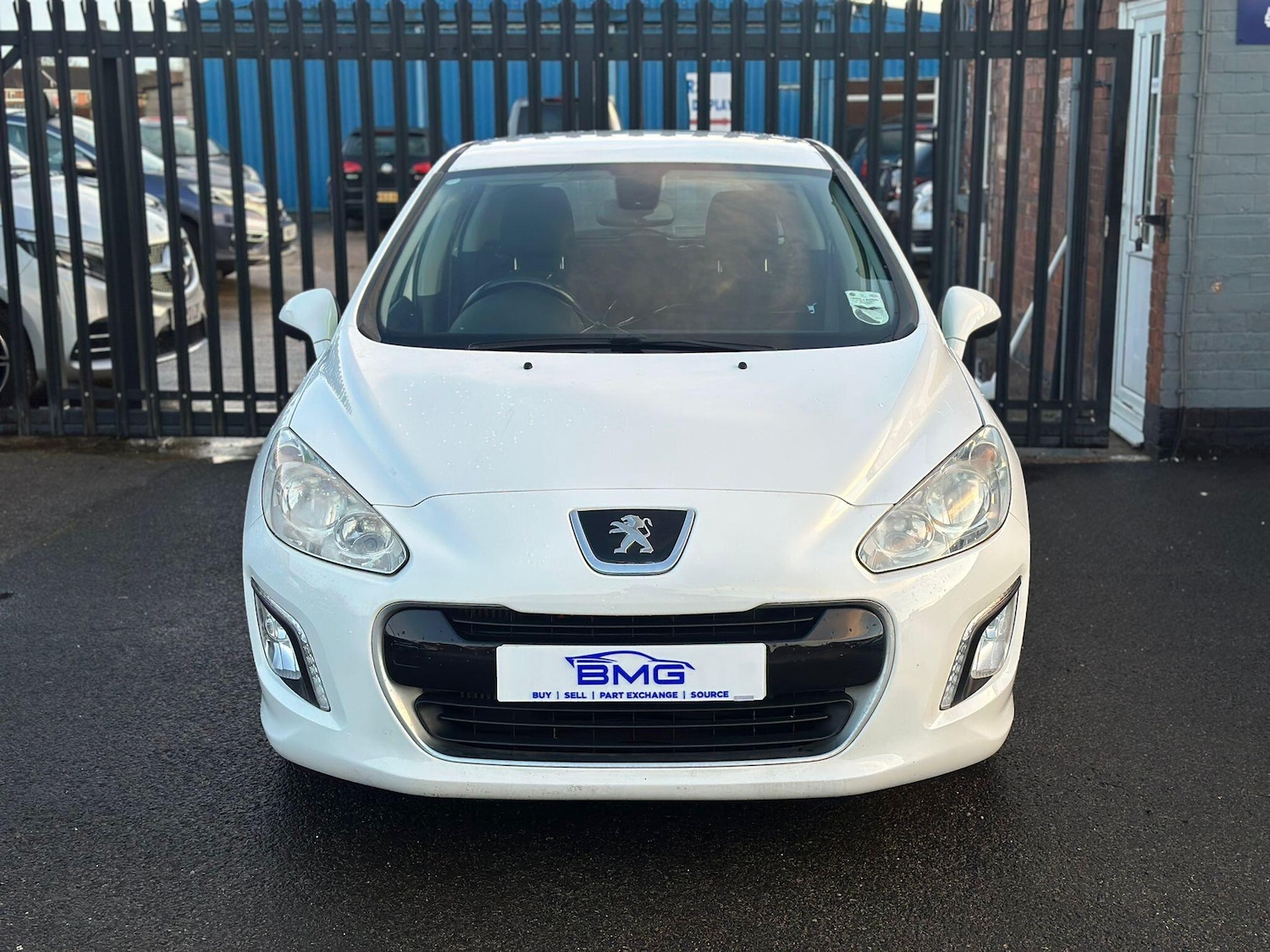 Used Peugeot 308 2013 for sale - 77549499: Photo 2