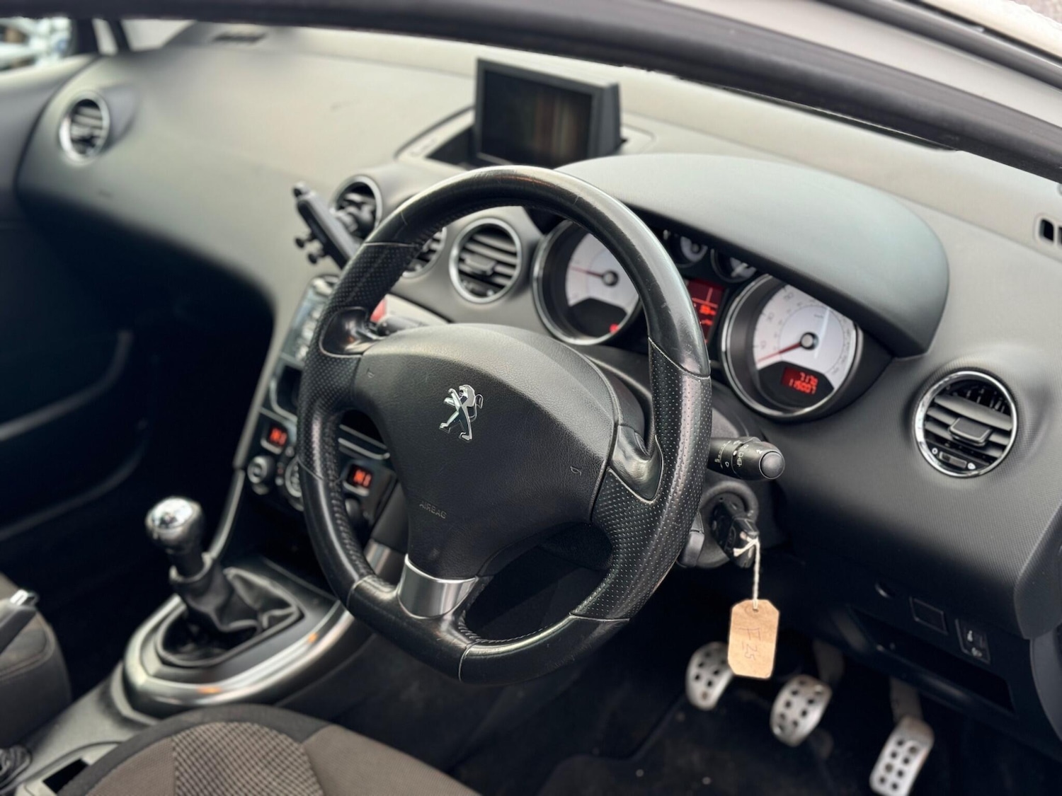 Used Peugeot 308 2013 for sale - 77549499: Photo 9