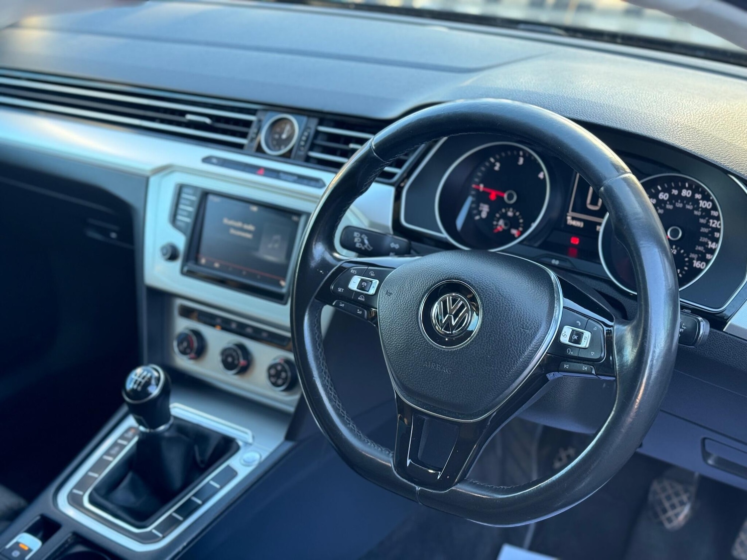 Used Volkswagen Passat 2015 for sale - 77101823: Photo 11