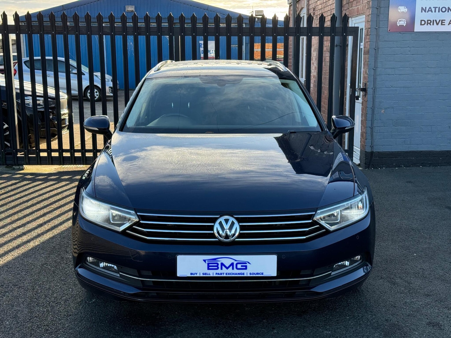 Used Volkswagen Passat 2015 for sale - 77101823: Photo 2