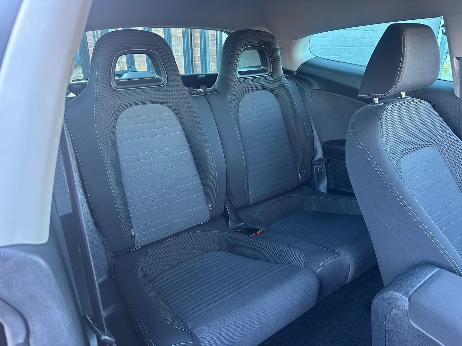 Used Volkswagen Scirocco 2011 for sale - 76765549: Photo 18