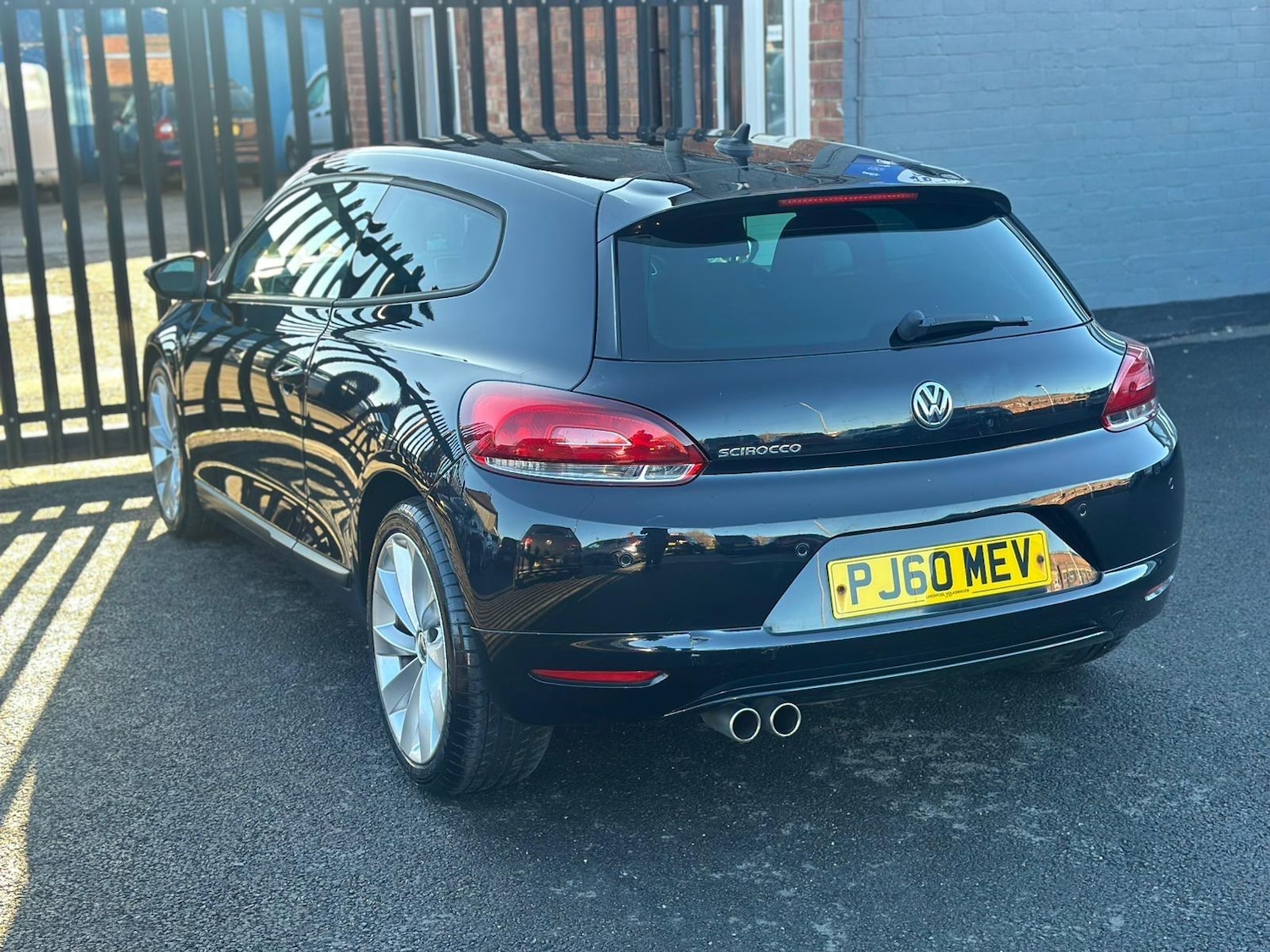 Used Volkswagen Scirocco 2011 for sale - 76765549: Photo 6
