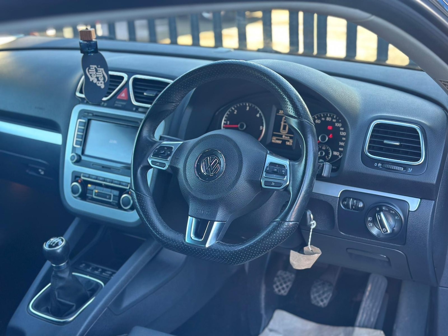 Used Volkswagen Scirocco 2011 for sale - 76765549: Photo 8