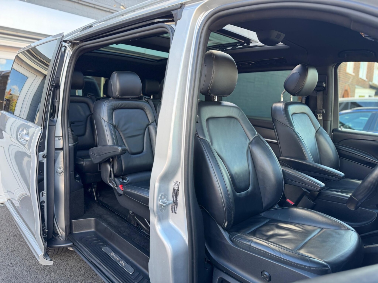 Used Mercedes-Benz V-Class 2020 for sale - 76987745: Photo 15