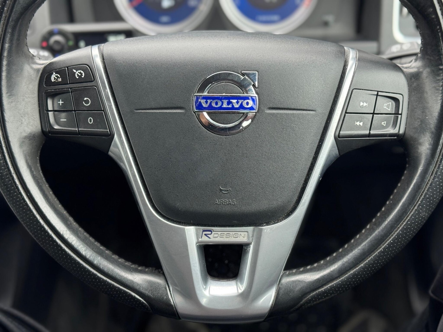 Used Volvo V60 2011 for sale - 77255381: Photo 11