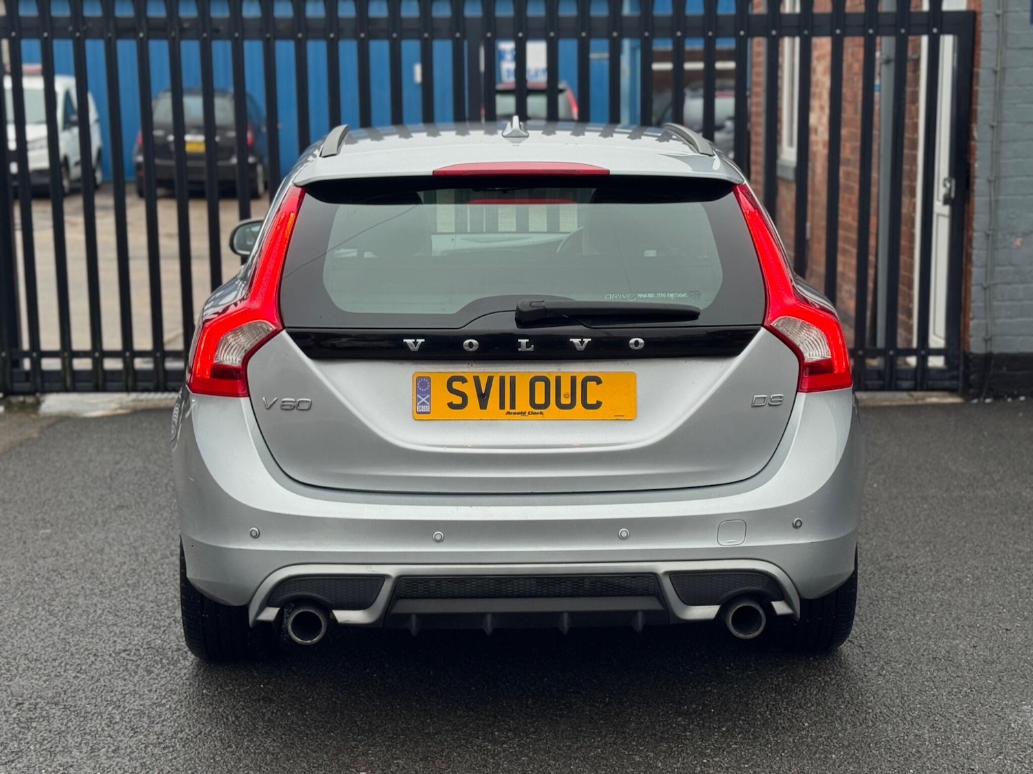 Used Volvo V60 2011 for sale - 77255381: Photo 5