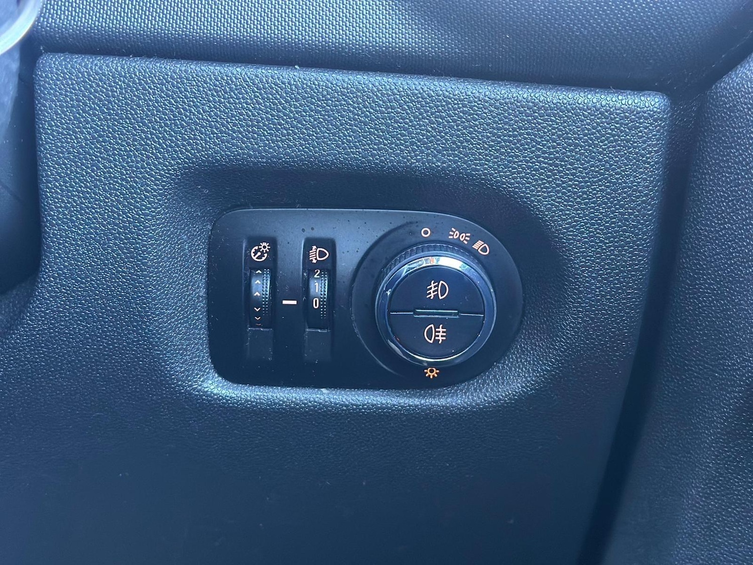 Used Vauxhall Corsa 2013 for sale - 76765219: Photo 7