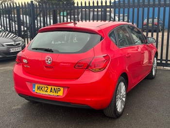 Used Vauxhall Astra 2012 for sale - 77549724: Photo