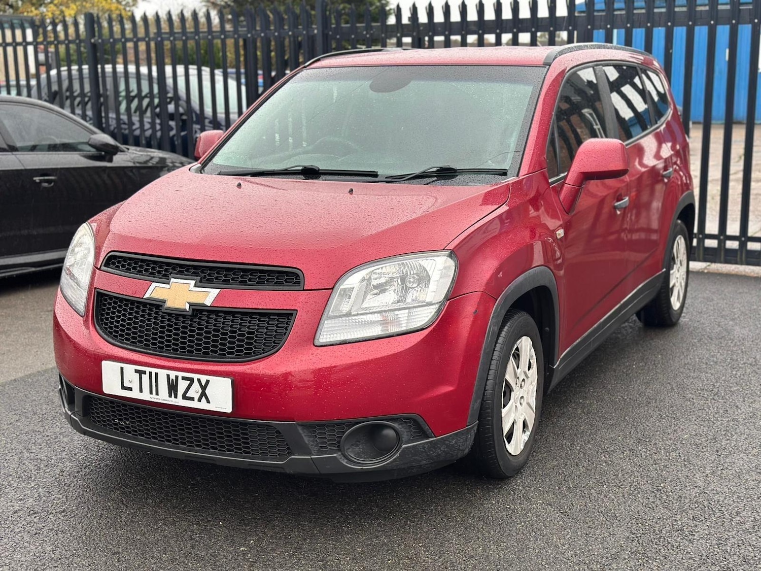 Used Chevrolet Orlando 2011 for sale - 76993237: Photo 3