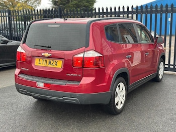 Used Chevrolet Orlando 2011 for sale - 76993237: Photo