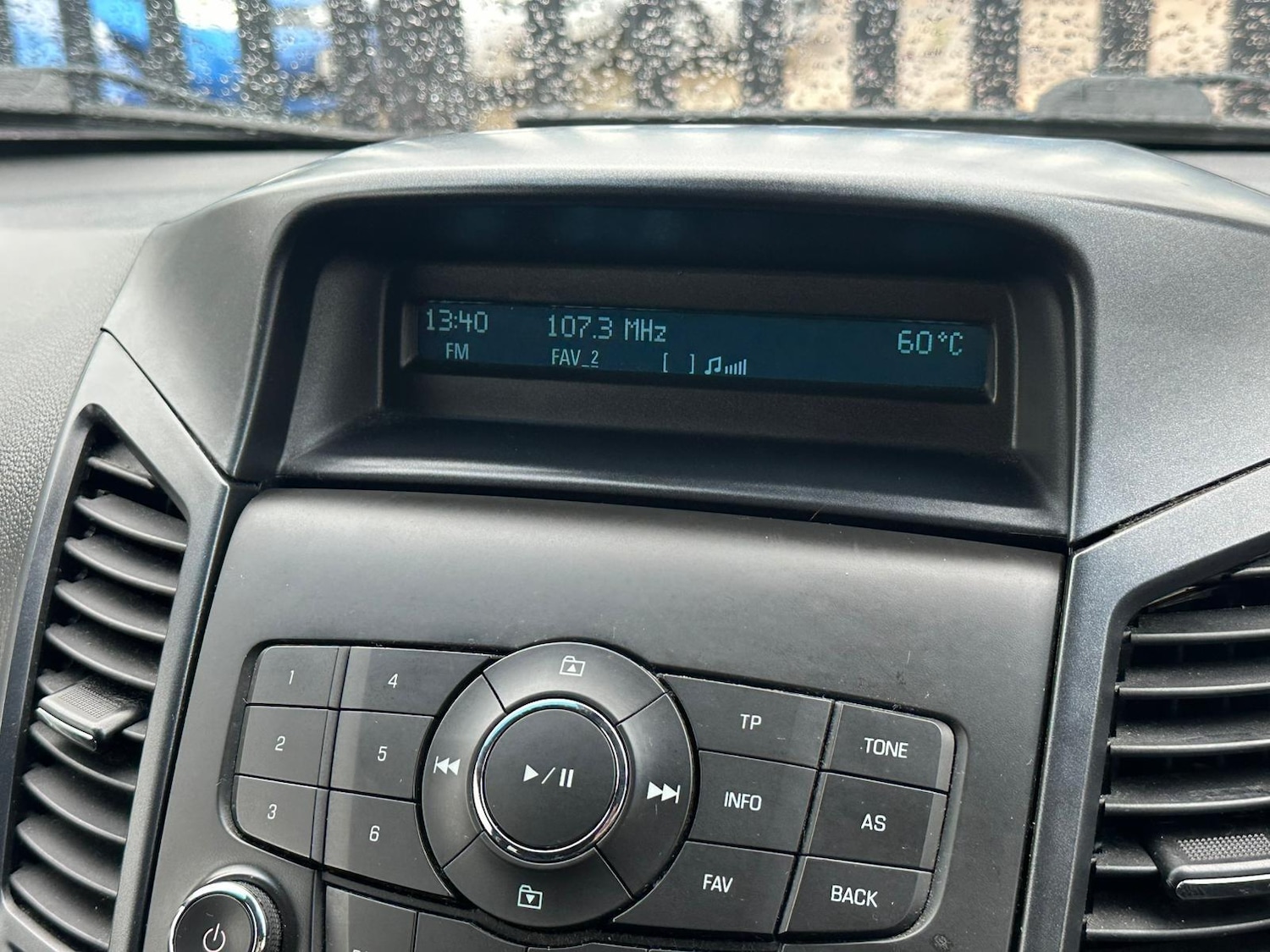 Used Chevrolet Orlando 2011 for sale - 76993237: Photo 8