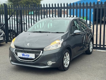 Used Peugeot 208 2014 for sale - 78245200: Photo