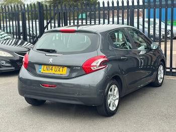Used Peugeot 208 2014 for sale - 78245200: Photo