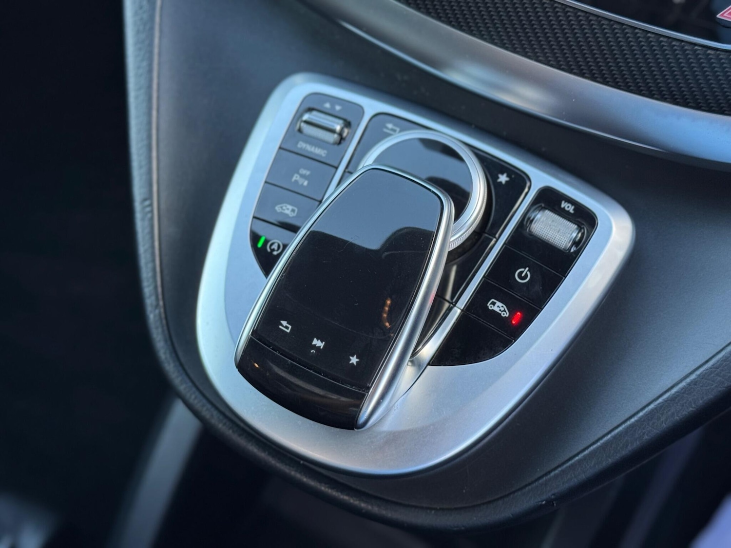 Used Mercedes-Benz V-Class 2020 for sale - 76607333: Photo 34