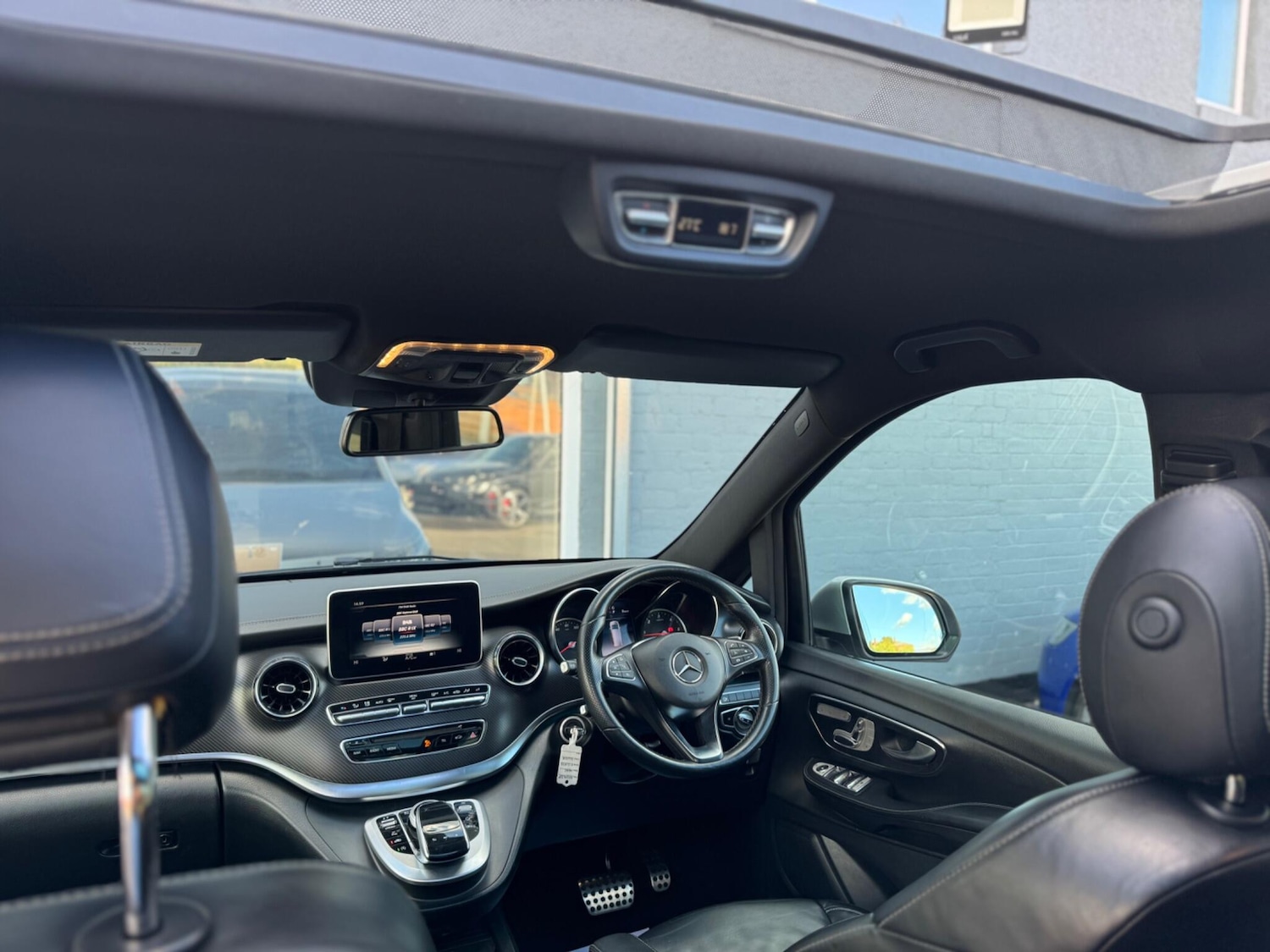 Used Mercedes-Benz V-Class 2020 for sale - 76607333: Photo 51