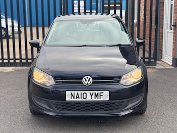 Used Volkswagen Polo 2010 for sale - 76584928: Photo