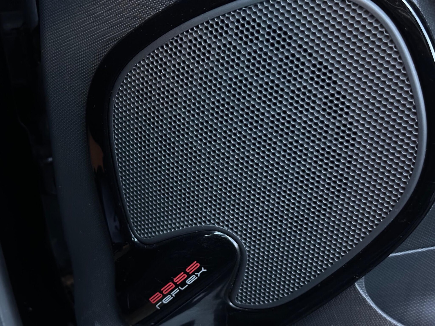 Used Renault Clio for sale - 76551060: Photo 21