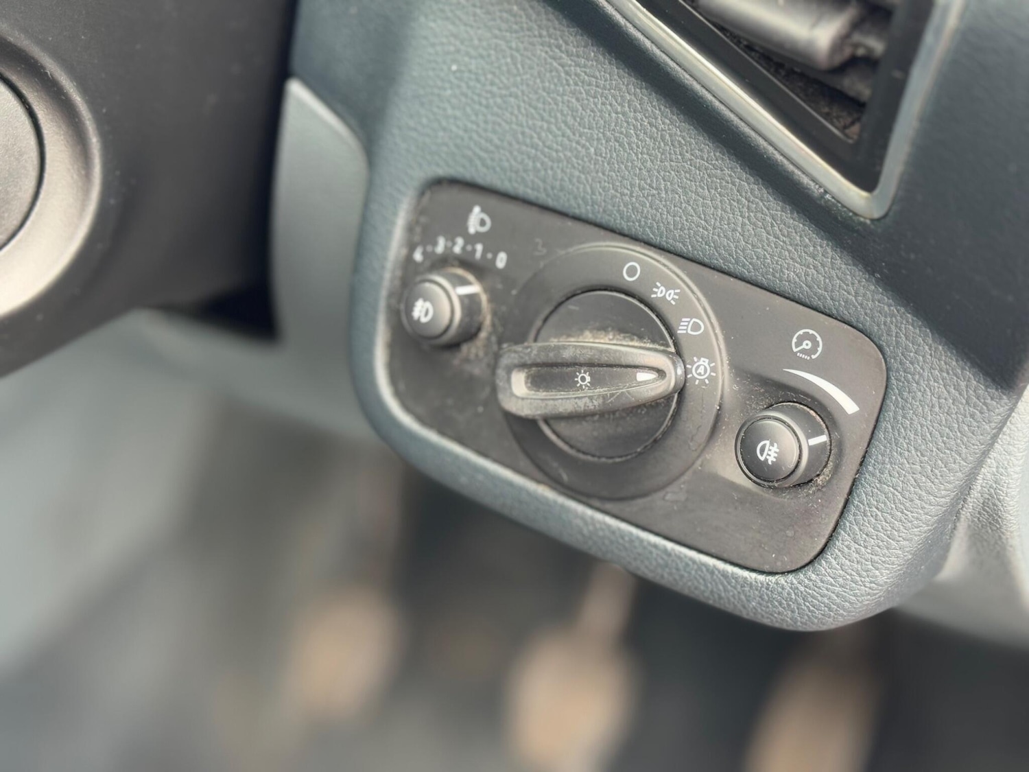 Used Ford C-Max 2011 for sale - 77255375: Photo 5