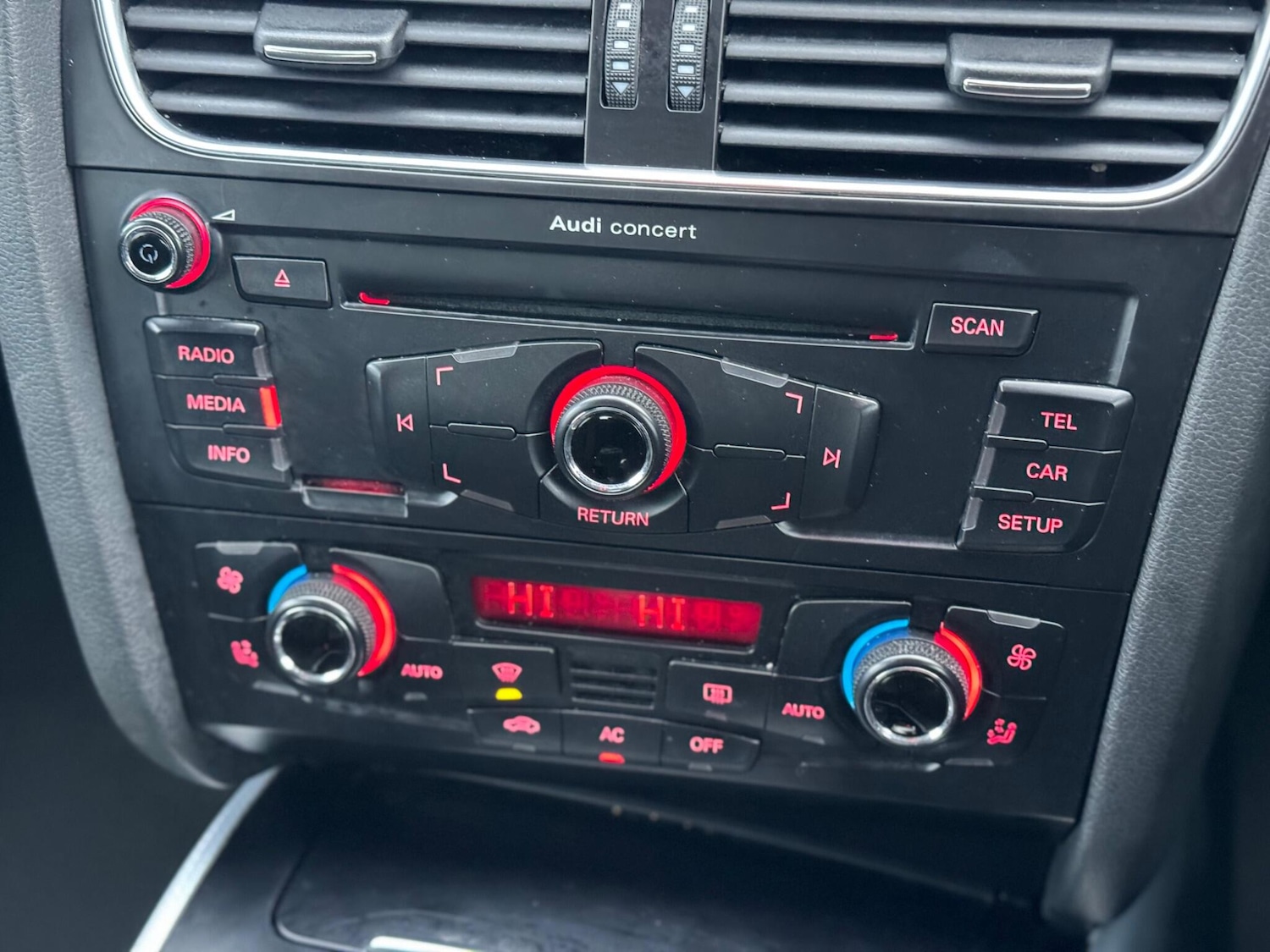 Used Audi A4 Avant 2011 for sale - 77722996: Photo 15