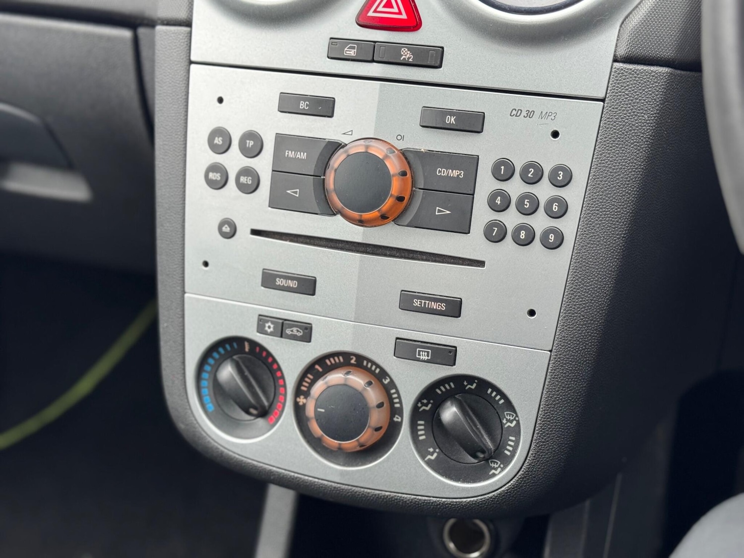 Used Vauxhall Corsa 2011 for sale - 77255385: Photo 14