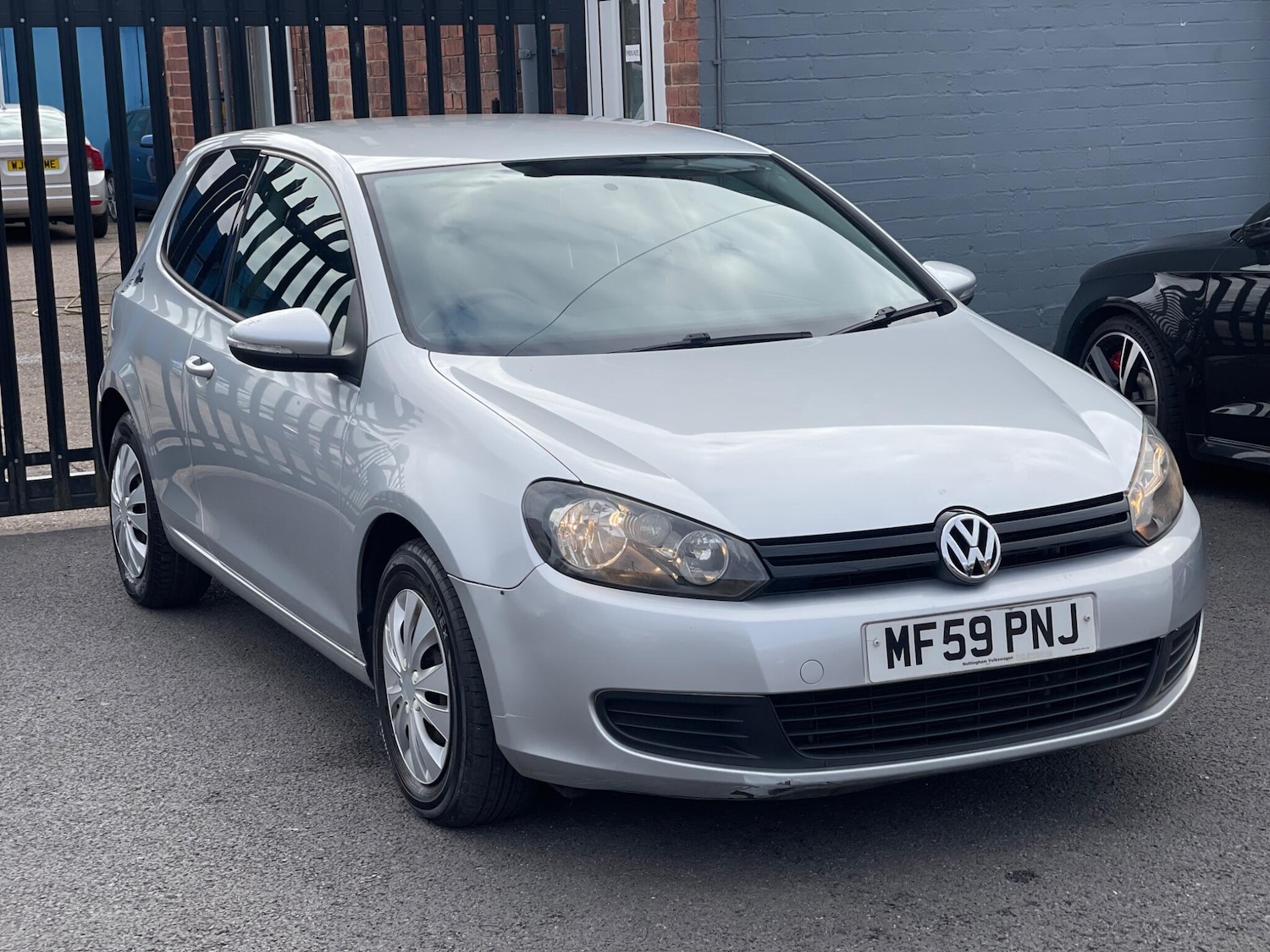 Used Volkswagen Golf 2009 for sale - 76549304: Photo 1