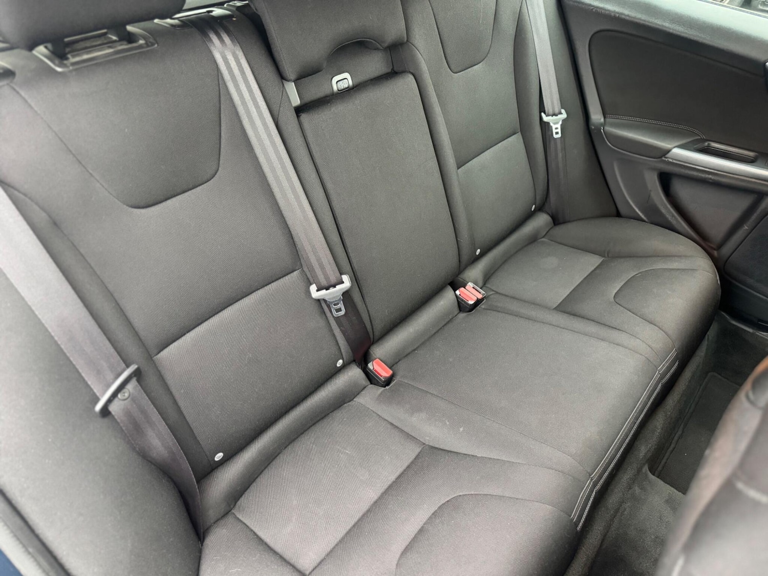 Used Volvo V60 2014 for sale - 77646412: Photo 22