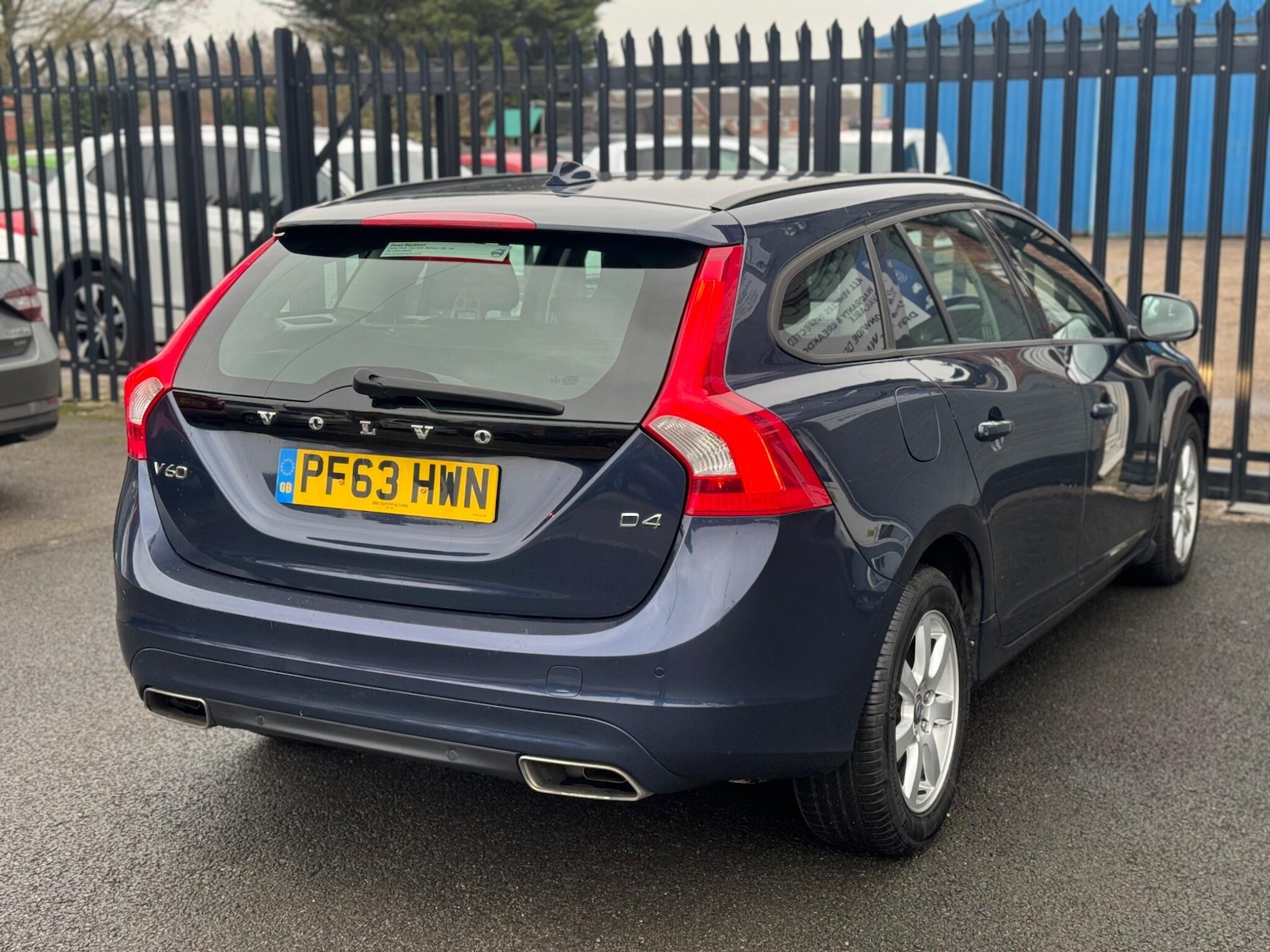 Used Volvo V60 2014 for sale - 77646412: Photo 4