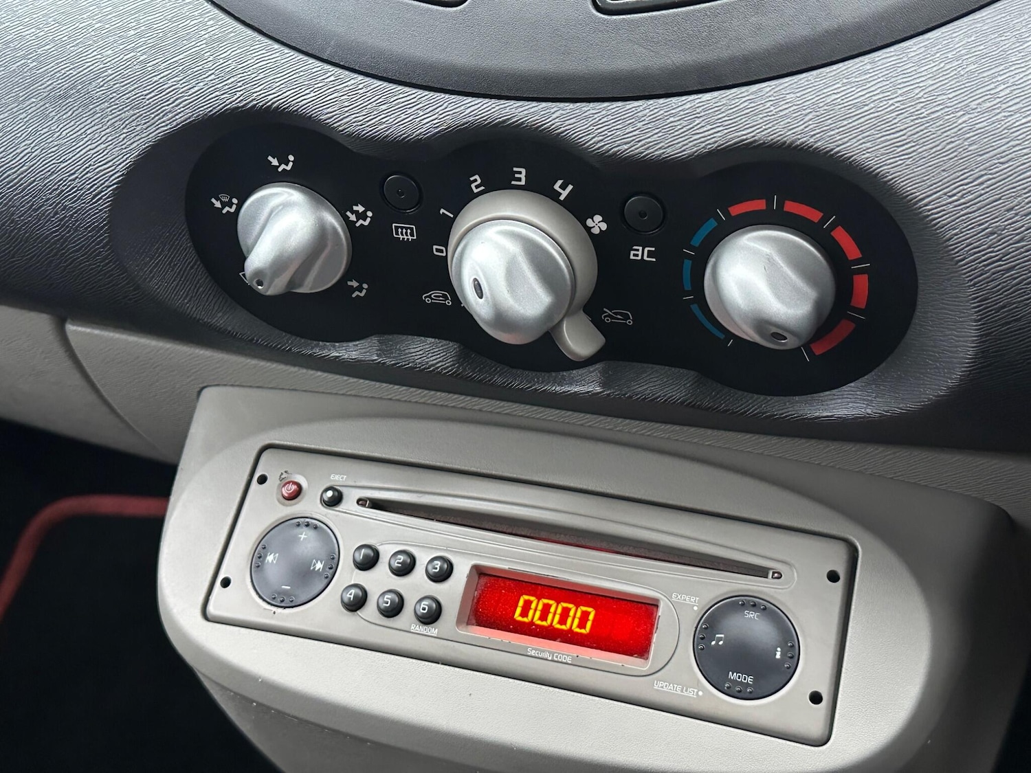 Used Renault Twingo 2008 for sale - 76976218: Photo 12