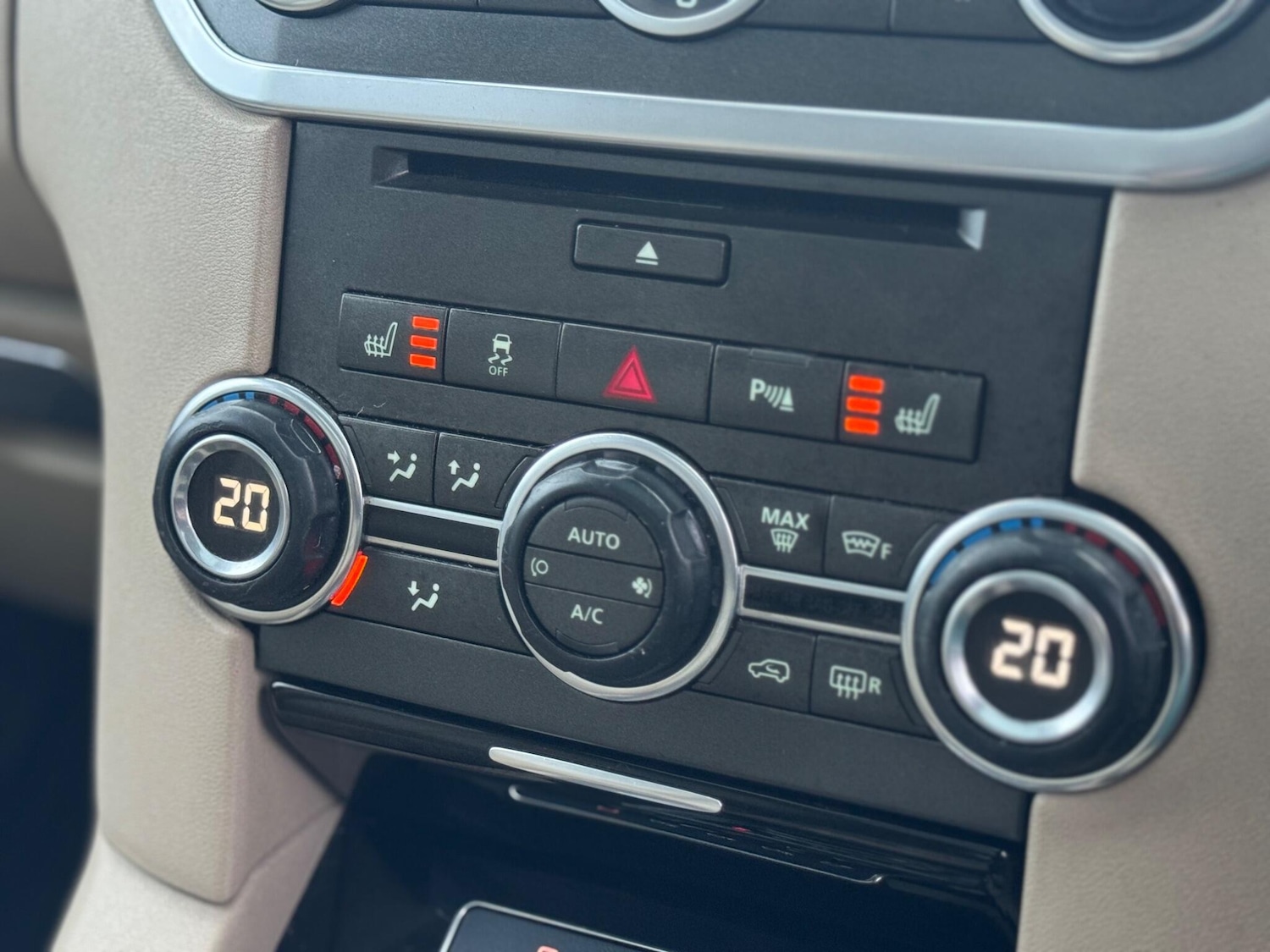 Used Land Rover Discovery 4 for sale - 77710050: Photo 21