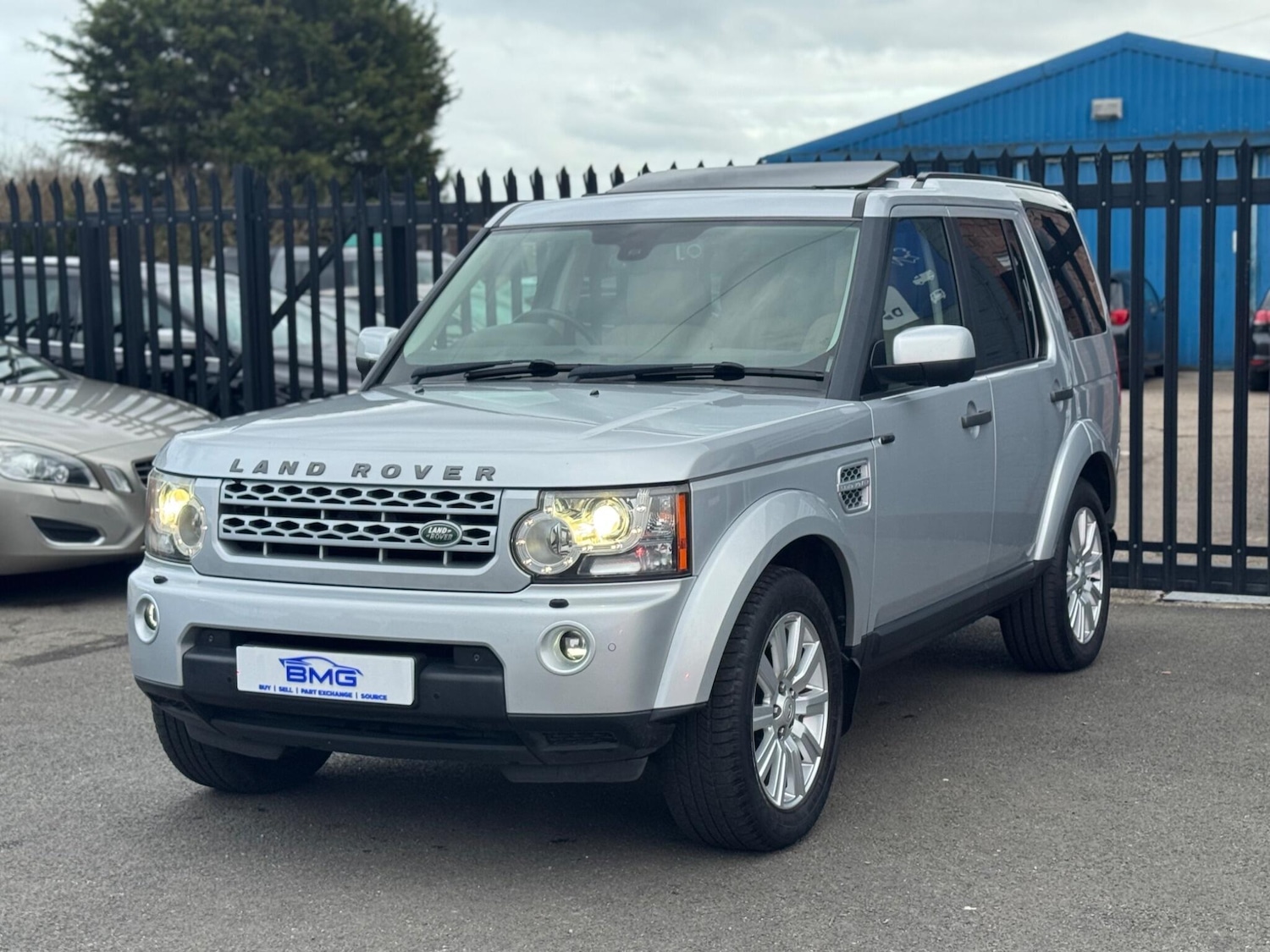 Used Land Rover Discovery 4 for sale - 77710050: Photo 3