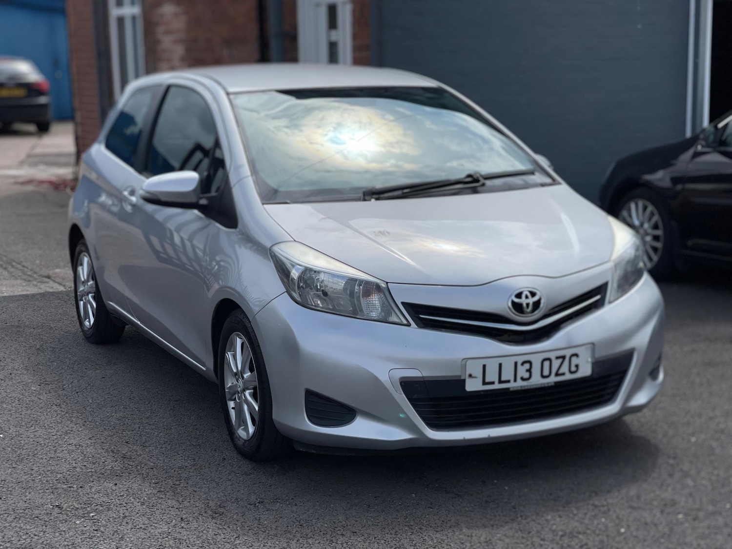 Used Toyota Yaris 2013 for sale - 76549794: Photo 1