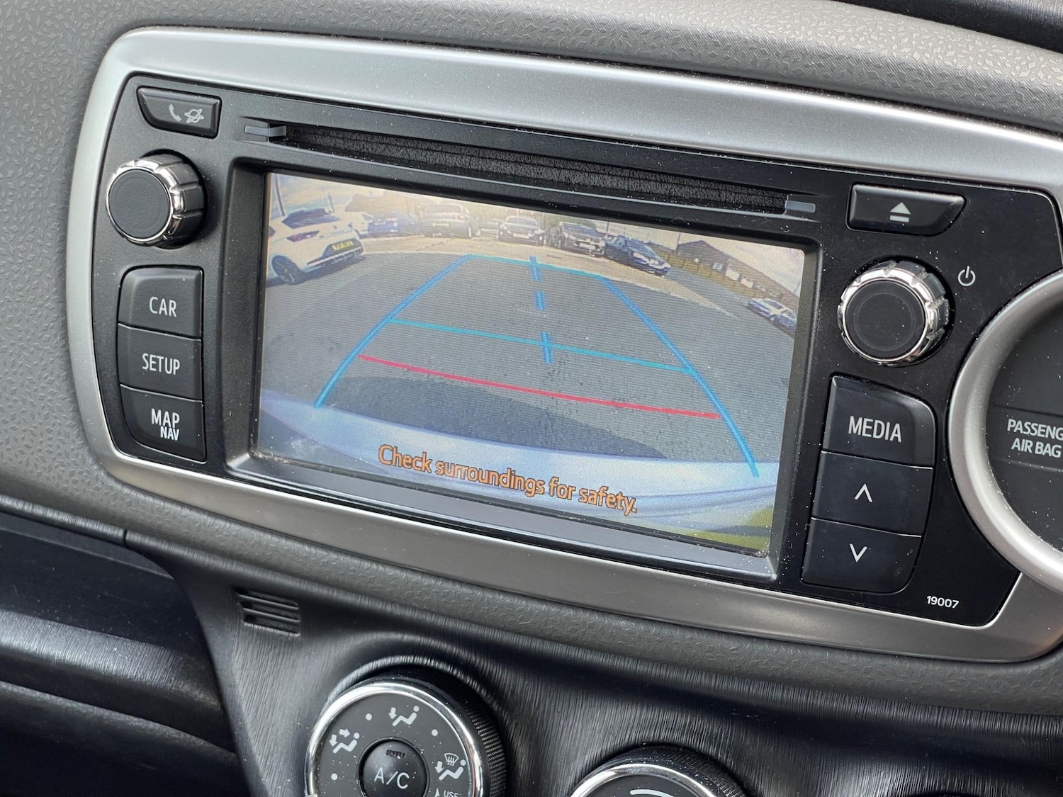 Used Toyota Yaris 2013 for sale - 76549794: Photo 12