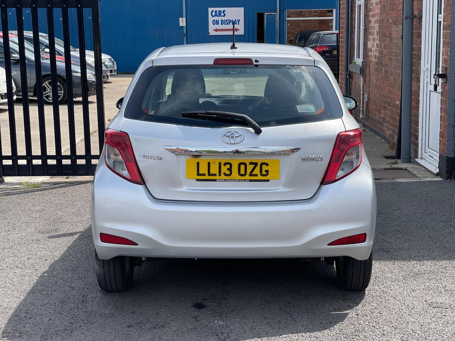 Used Toyota Yaris 2013 for sale - 76549794: Photo 5