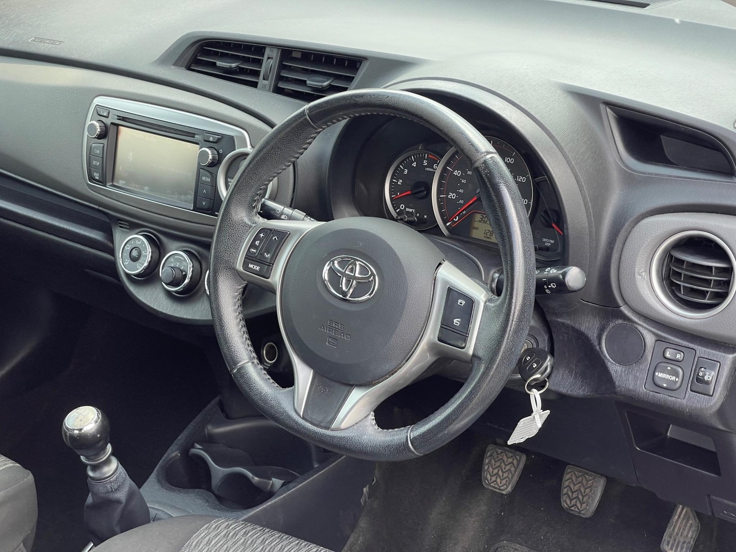 Used Toyota Yaris 2013 for sale - 76549794: Photo 7