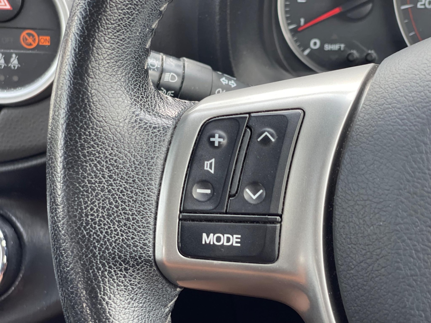 Used Toyota Yaris 2013 for sale - 76549794: Photo 8