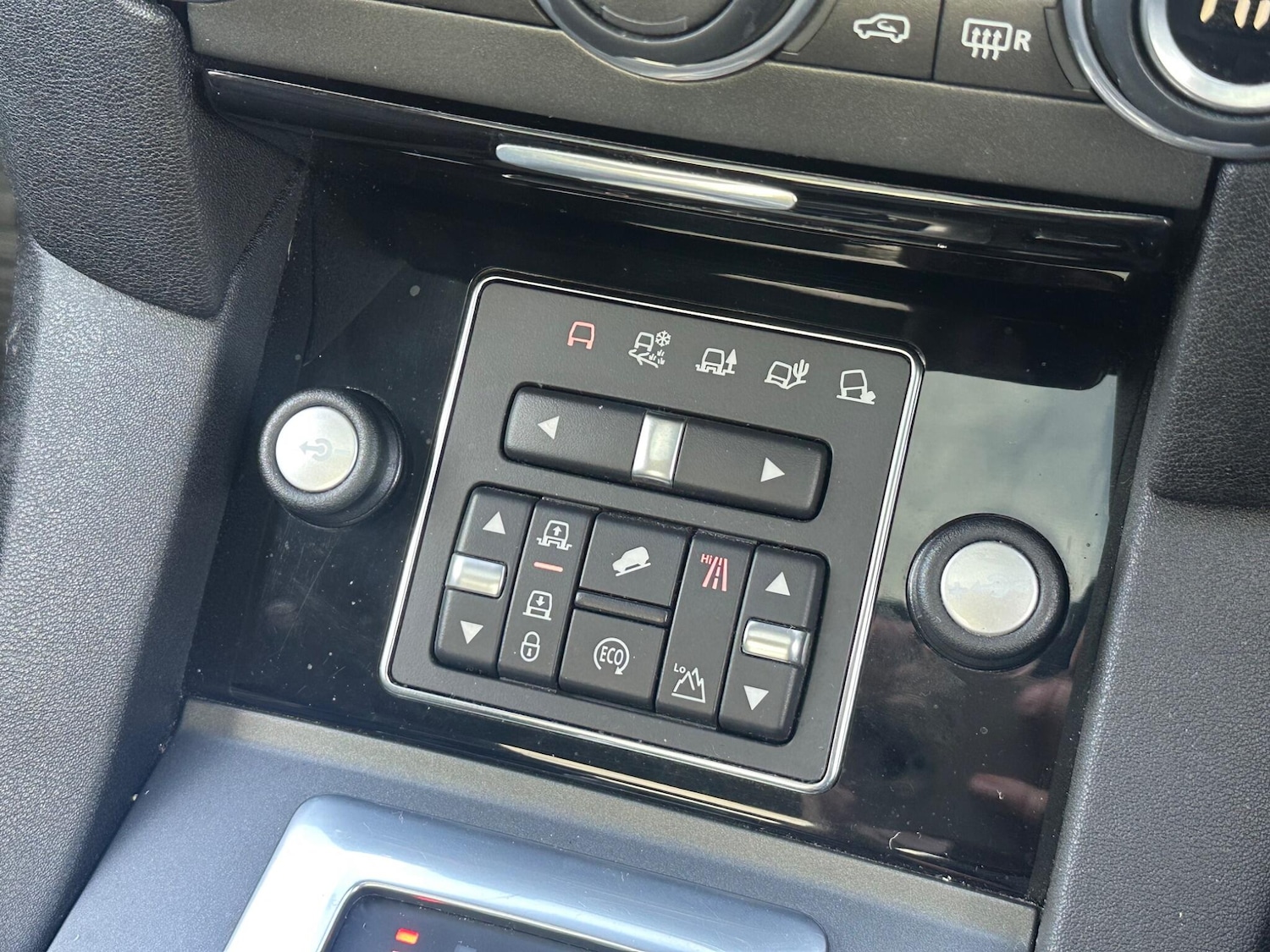 Used Land Rover Discovery 4 2014 for sale - 77351698: Photo 15