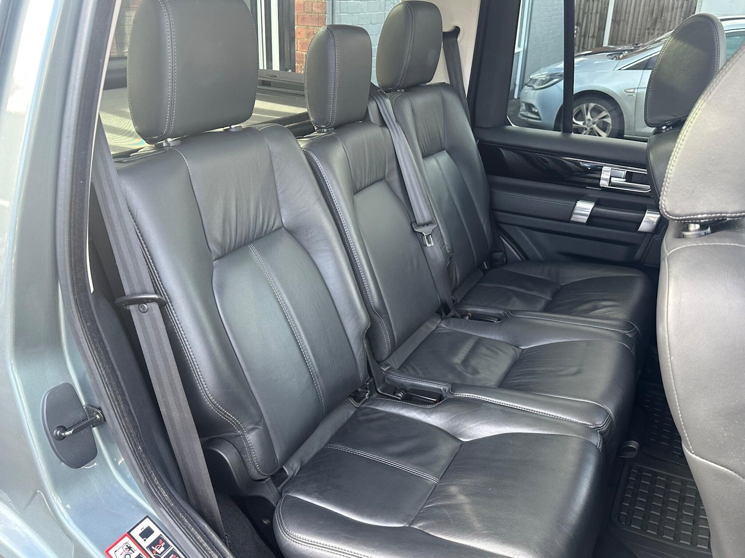 Used Land Rover Discovery 4 2014 for sale - 77351698: Photo 22