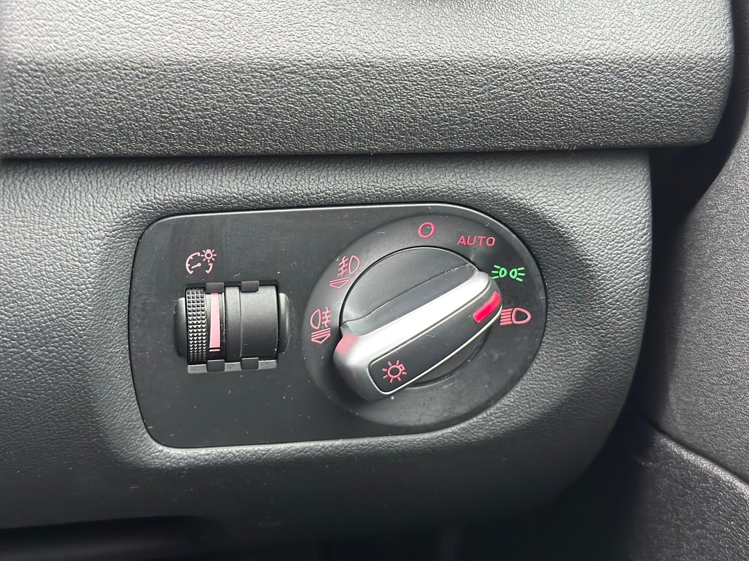 Used Audi A3 2012 for sale - 77683559: Photo 15