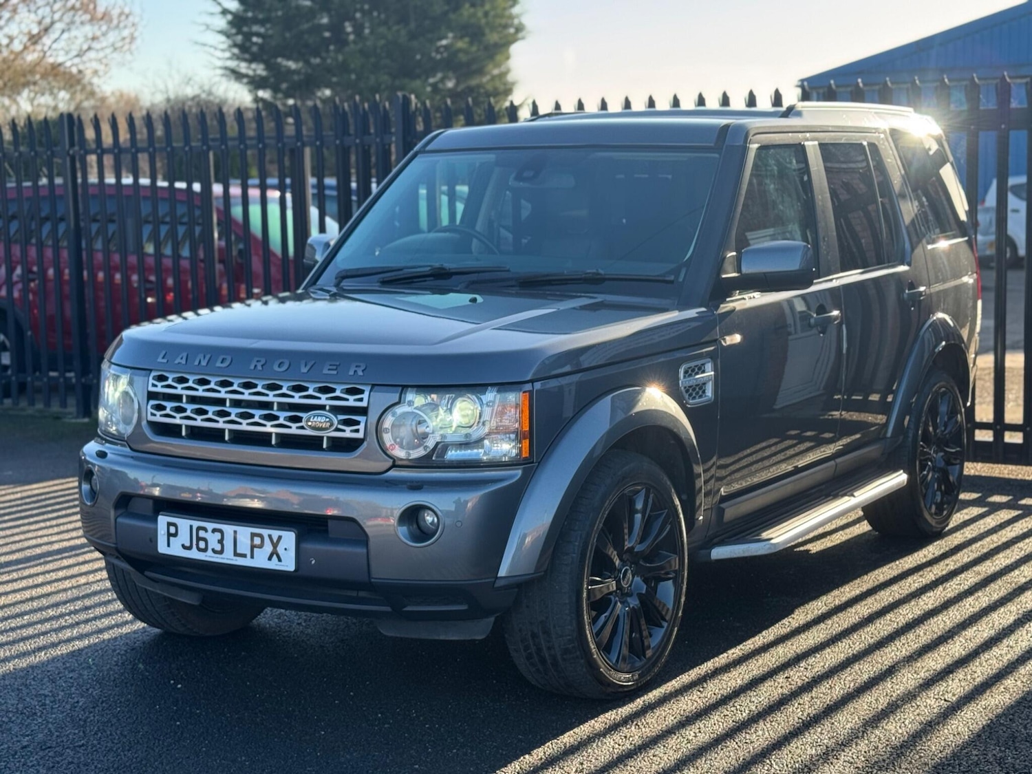Used Land Rover Discovery 4 2014 for sale - 76572088: Photo 3