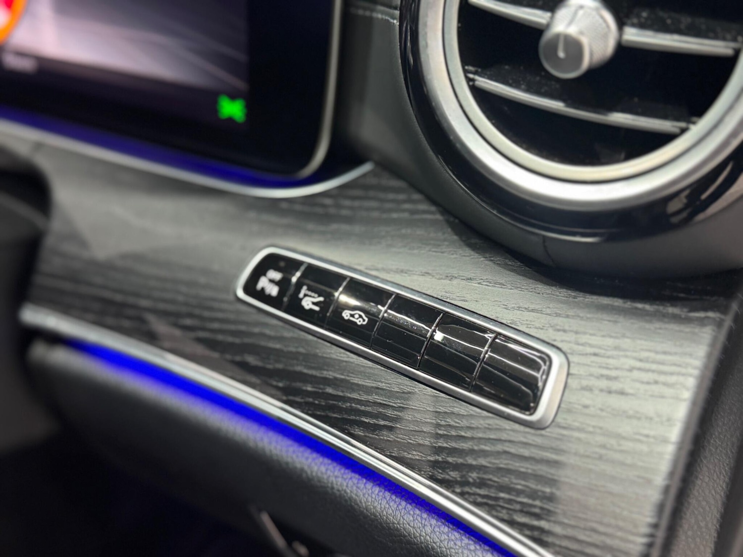 Used Mercedes-Benz E Class 2020 for sale - 77598262: Photo 17