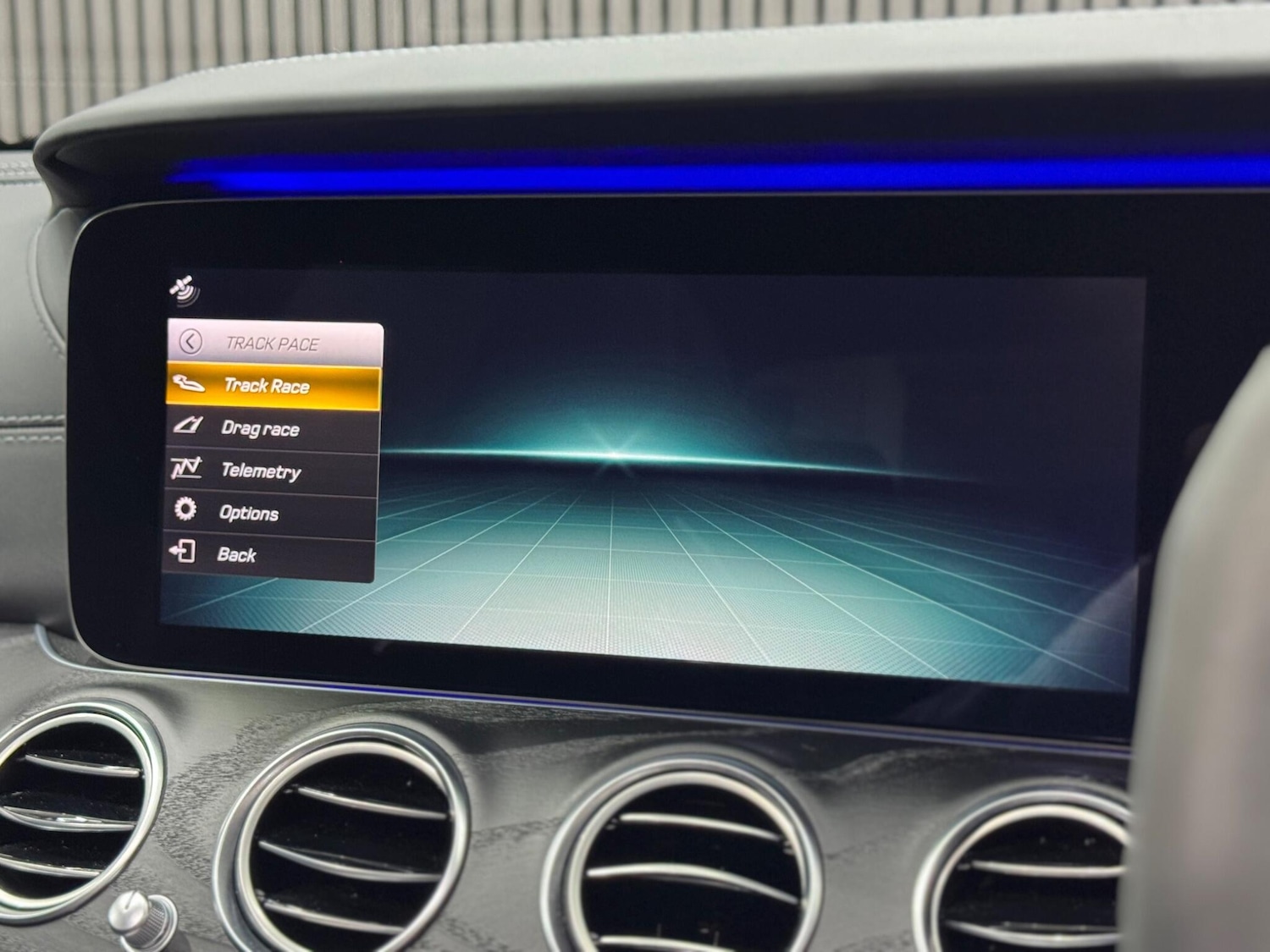 Used Mercedes-Benz E Class 2020 for sale - 77598262: Photo 38