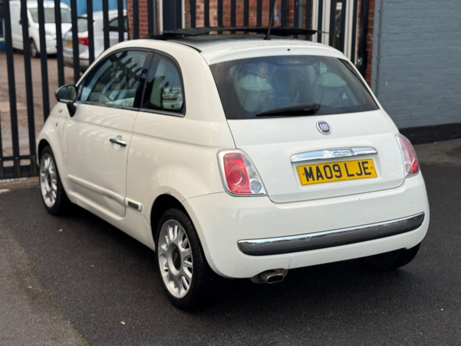 Used Fiat 500 2009 for sale - 76592449: Photo 4