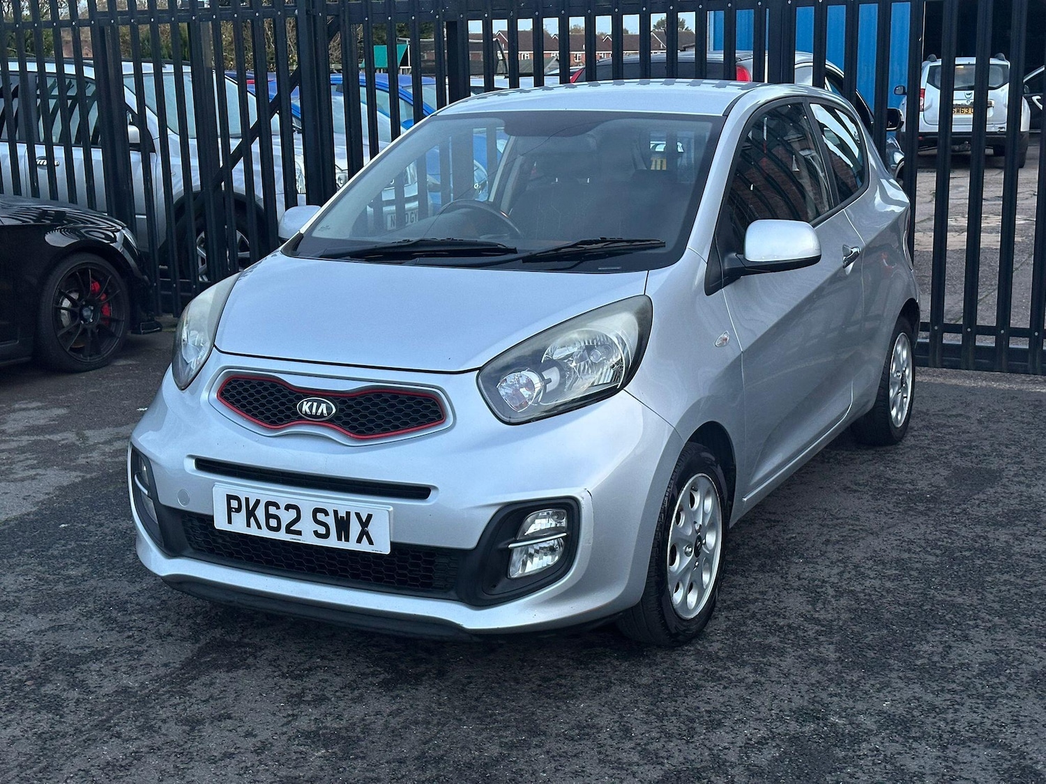 Used Kia Picanto 2012 for sale - 76976743: Photo 3